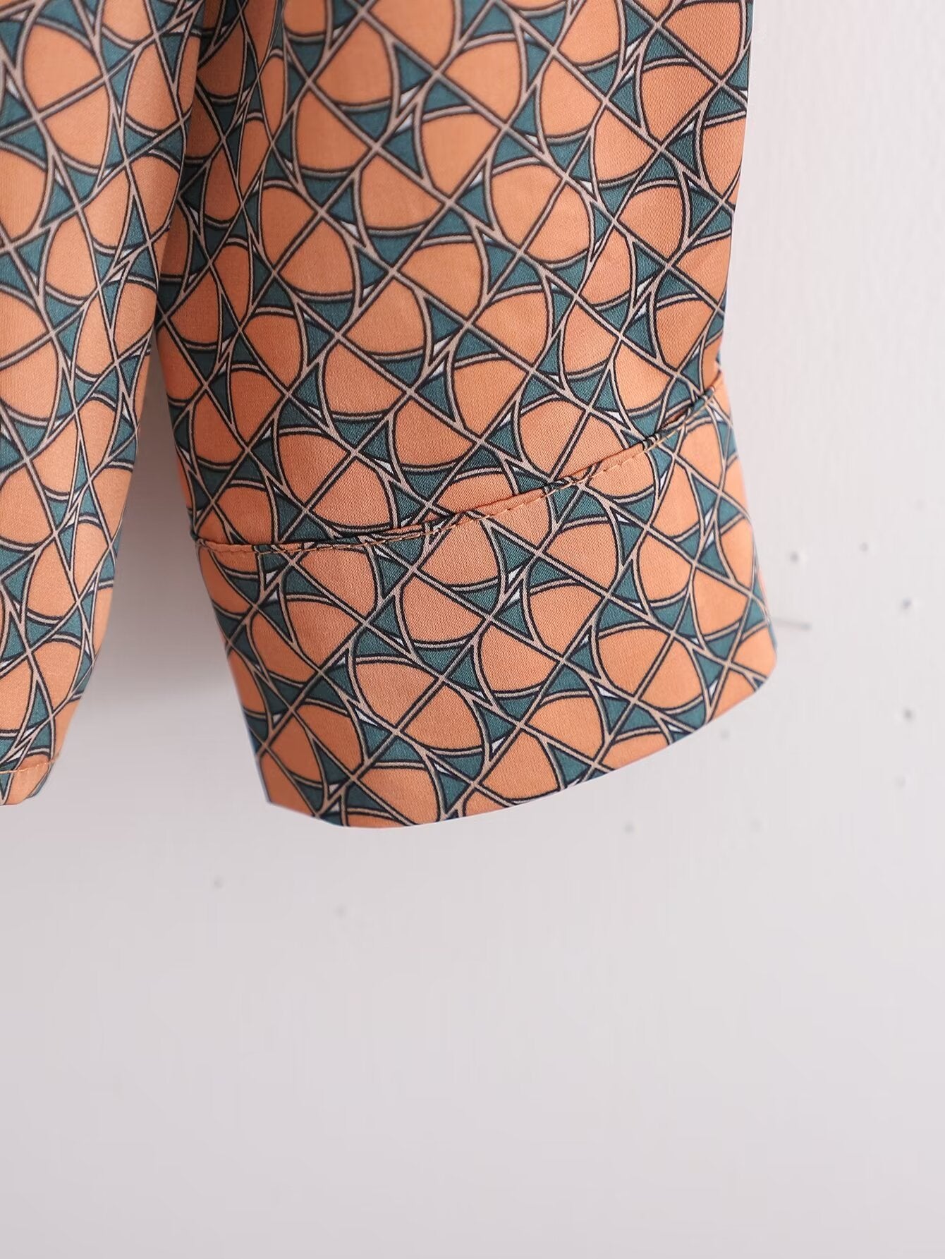 Beautifully Finished Shirt in a Timeless Design
