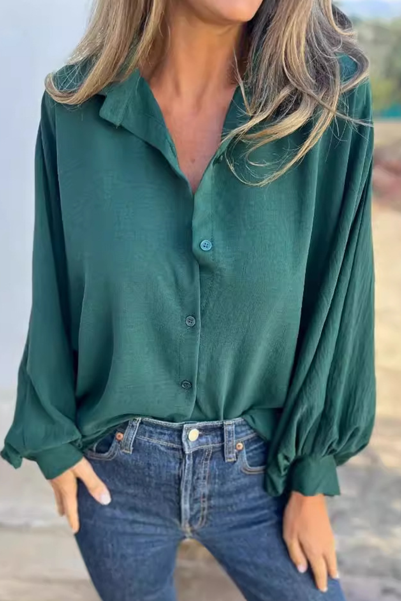 Classic Vintage & Enduringly Stylish Blouse