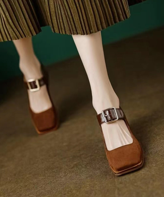 Polished Heels with an Effortless Classic Look