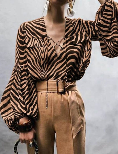 Effortlessly Elegant Top with a Timeless Design