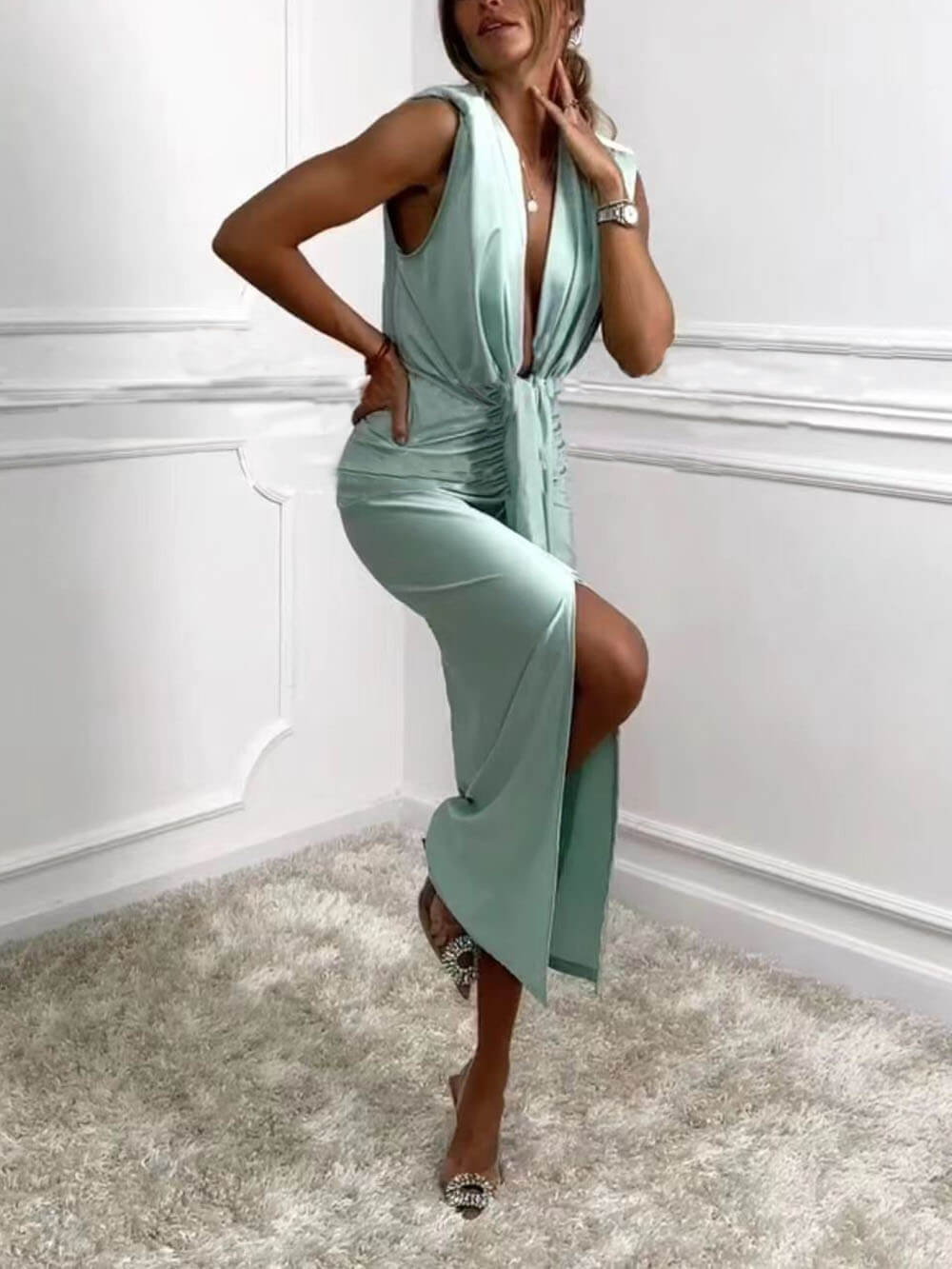 Polished Dress with an Effortless Classic Look