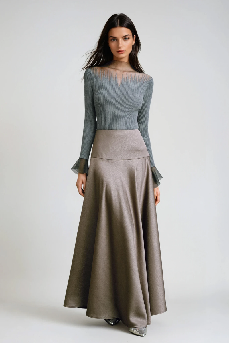 Polished Top with an Effortless Classic Look