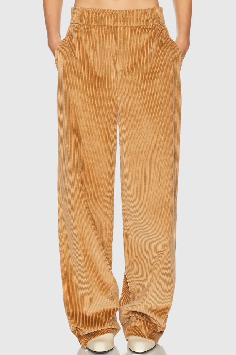 Sophisticated Trousers with a Clean Classic Look