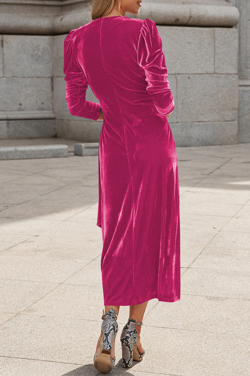 Well Tailored Dress with a Graceful Silhouette
