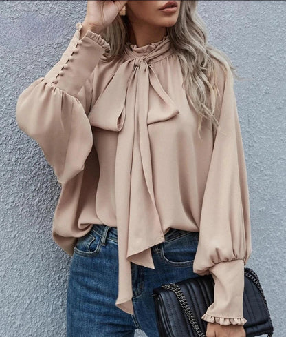 Beautifully Crafted Blouse in a Classic Style