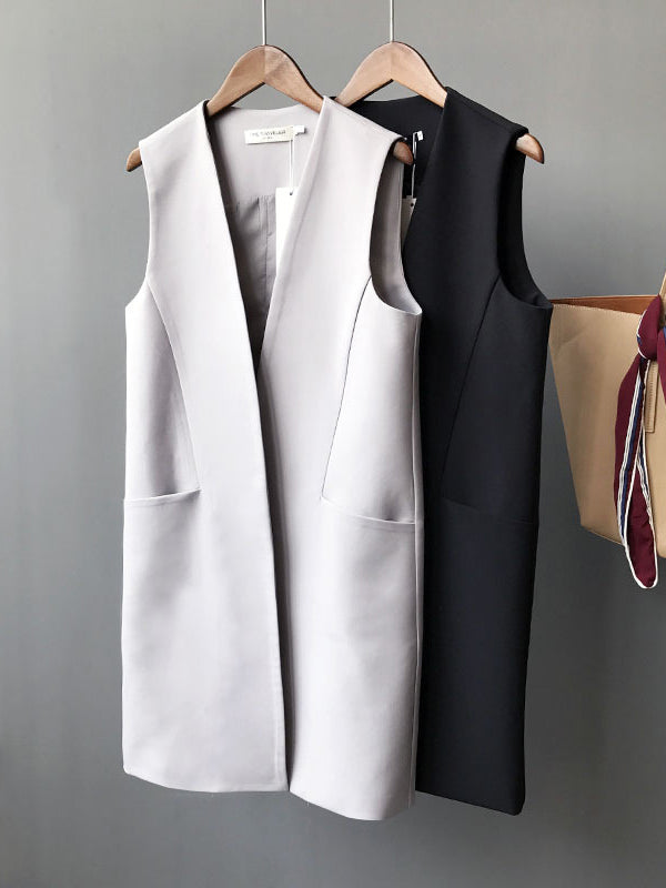 Effortlessly Elegant Garment with a Timeless Design