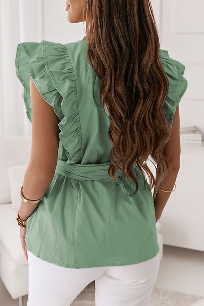 Effortlessly Elegant Top with a Timeless Design