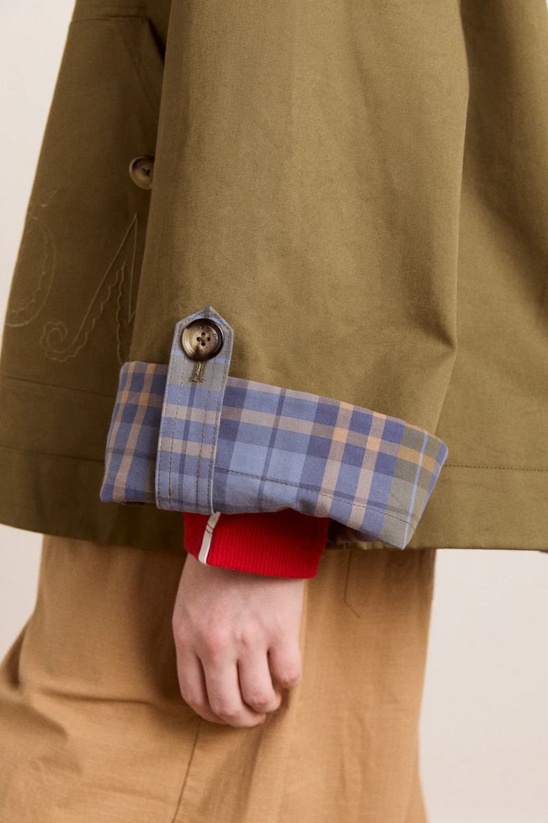 Elegantly Styled Jacket for Everyday Wear