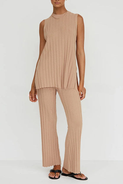 Classic Vintage Pants with a Flattering Fit