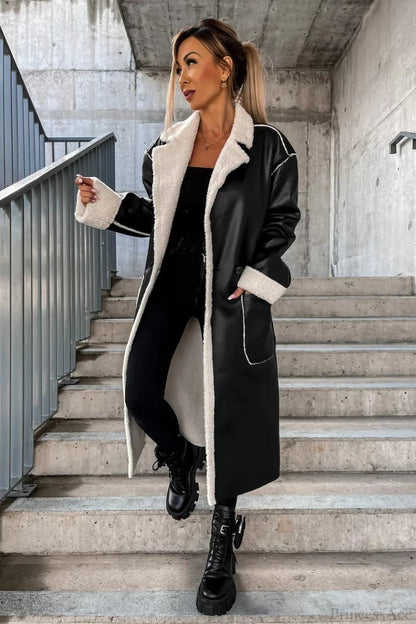 Sophisticated Coat with a Clean Classic Look
