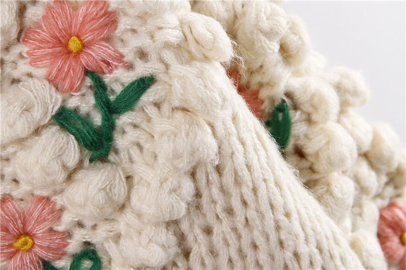 Effortlessly Elegant Cardigan with a Timeless Design
