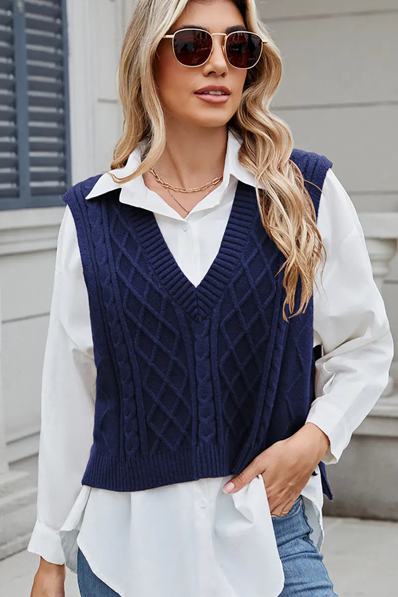 Effortlessly Elegant Sweater with a Timeless Design