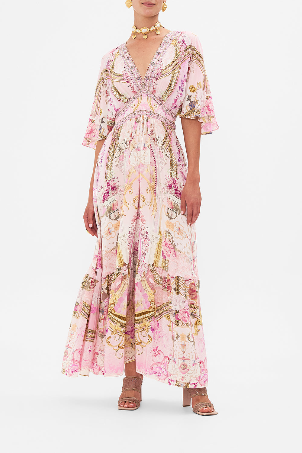 Gracefully Styled Dress for Any Occasion
