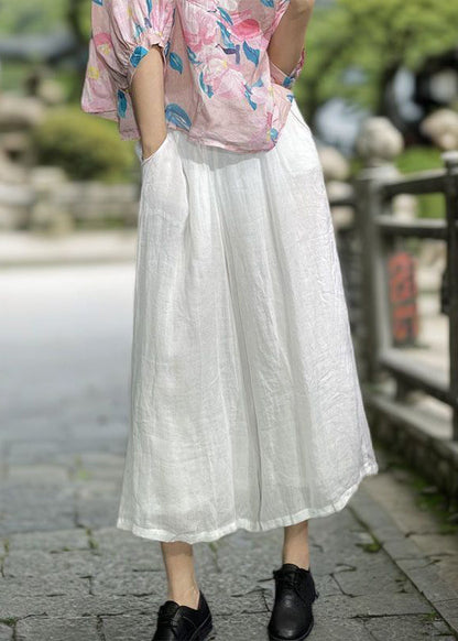 Effortlessly Elegant Pants with a Timeless Design