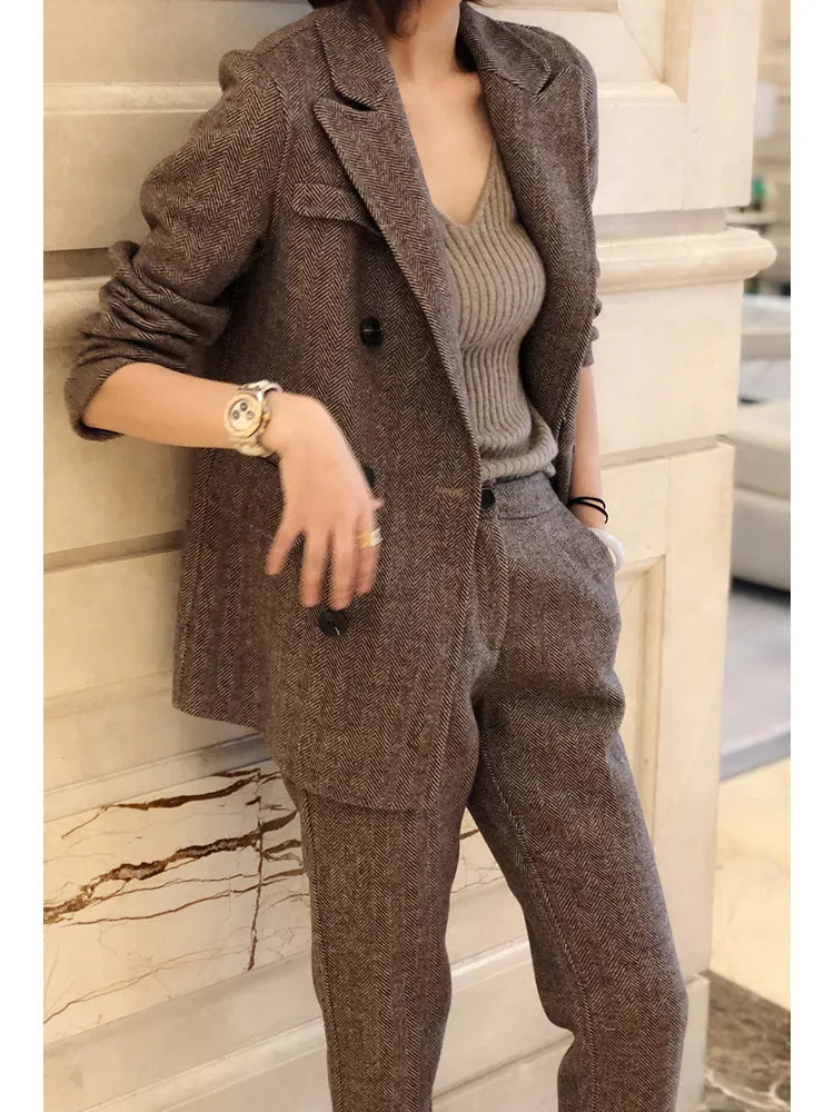 Effortlessly Elegant Garment with a Timeless Design