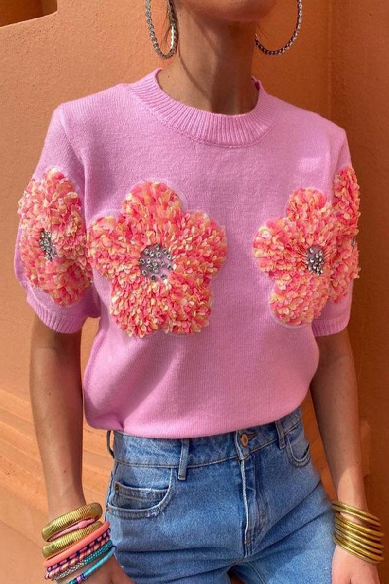 Classic Vintage Sweater with a Flattering Fit