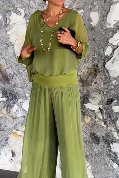 Beautifully Finished Garment in a Timeless Design