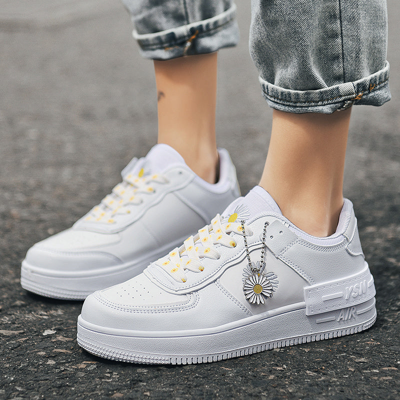 Well Tailored Sneakers with a Graceful Silhouette