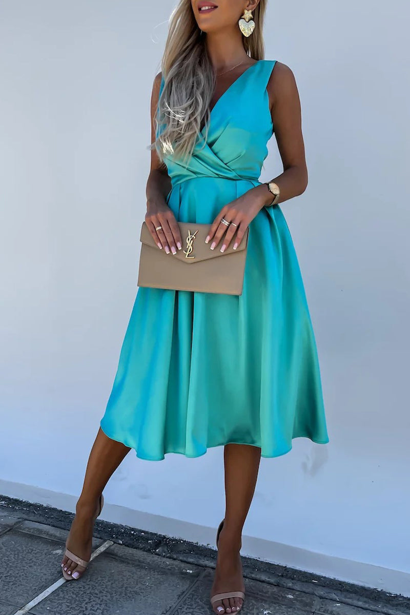 Polished Dress with an Effortless Classic Look