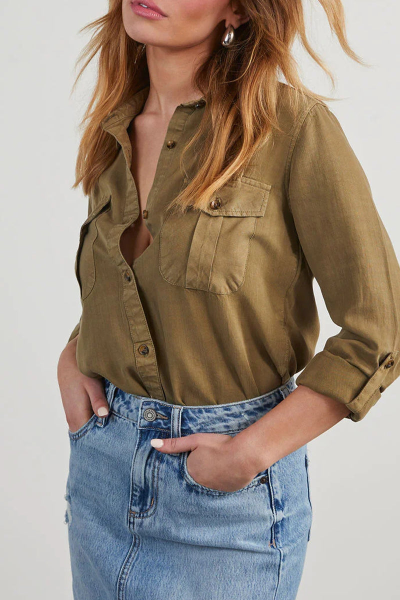 Elegantly Styled Blouse for Everyday Wear
