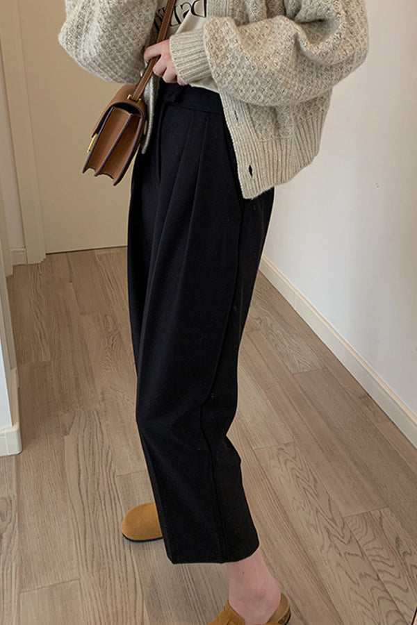 Classic Vintage Pants with a Flattering Fit