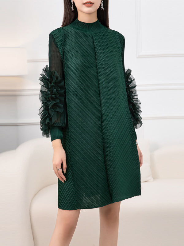 Classic Vintage Dress with a Flattering Fit
