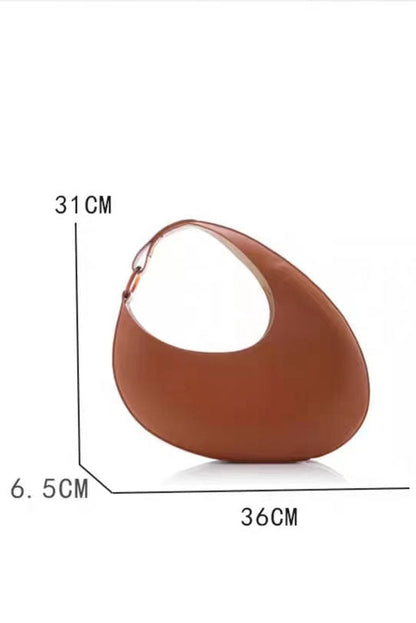 Beautifully Finished Bag in a Timeless Design