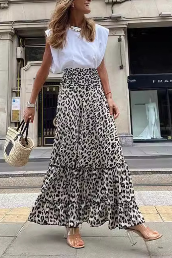 Classic Vintage Garment with a Flattering Fit