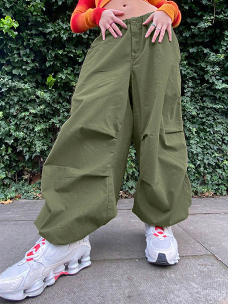 Classic Vintage Pants with a Flattering Fit