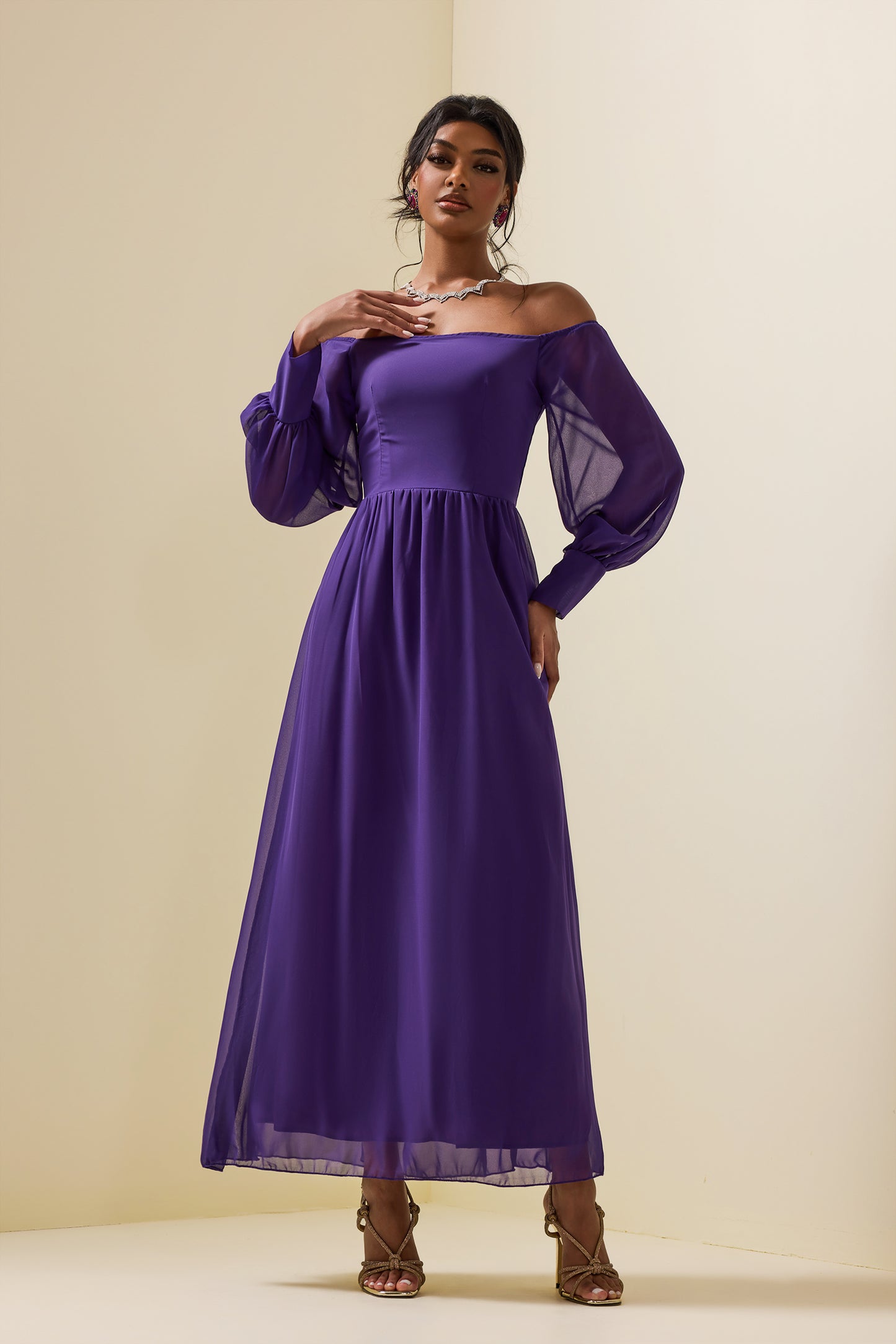 Sophisticated Dress with a Clean Classic Look