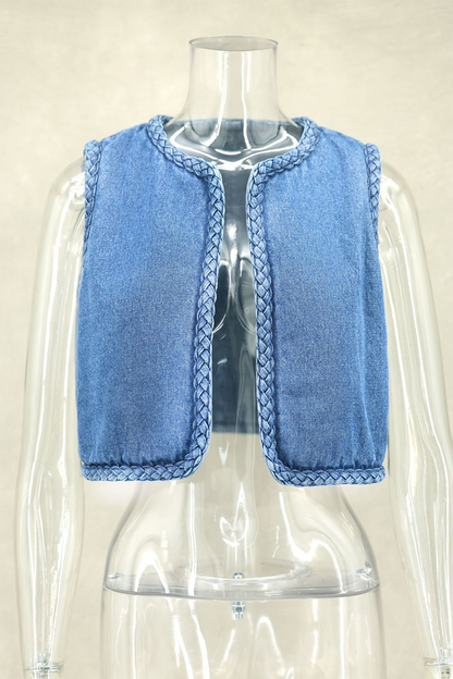 Gracefully Styled Coat for Any Occasion