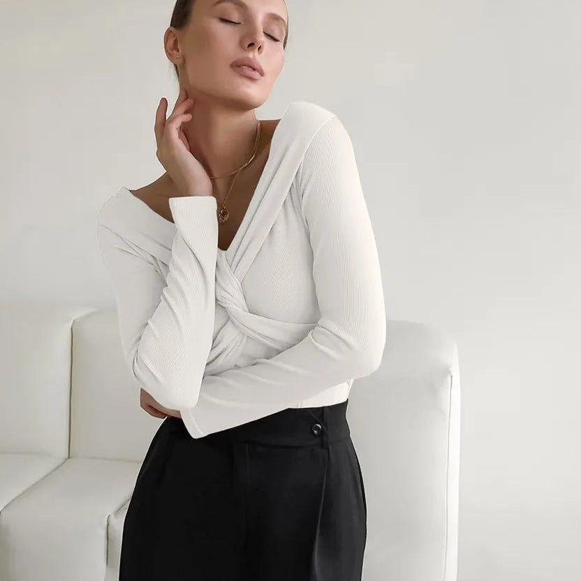 Classic Vintage Sweater with a Flattering Fit