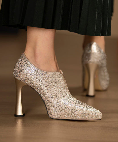 Polished Heels with an Effortless Classic Look