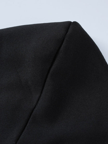 Well Tailored Top with a Graceful Silhouette