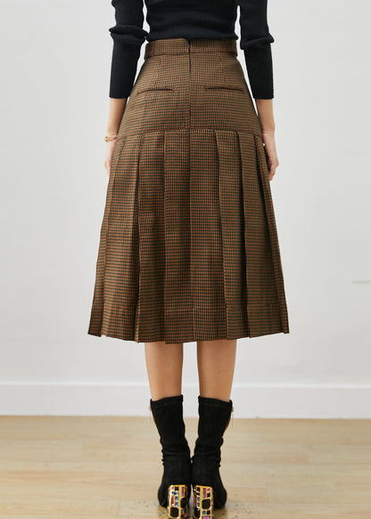 Well Tailored Garment with a Graceful Silhouette
