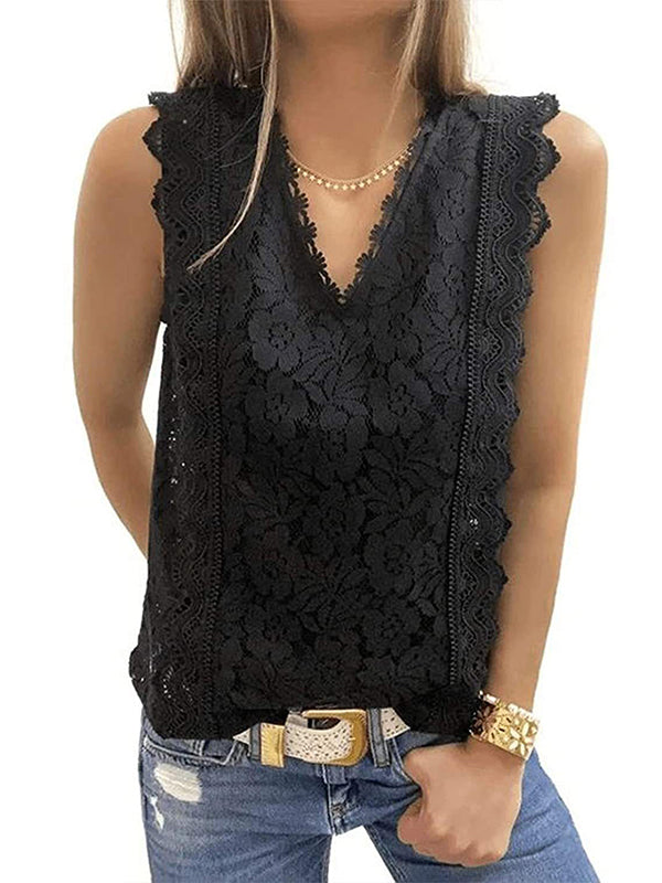 Well Tailored Top with a Graceful Silhouette