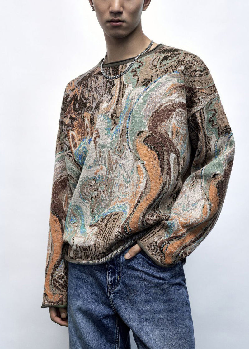 Well Tailored Sweater with a Graceful Silhouette