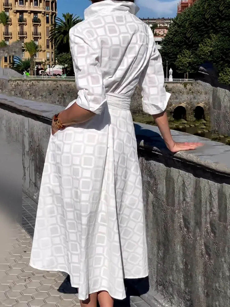 Effortlessly Elegant Dress with a Timeless Design