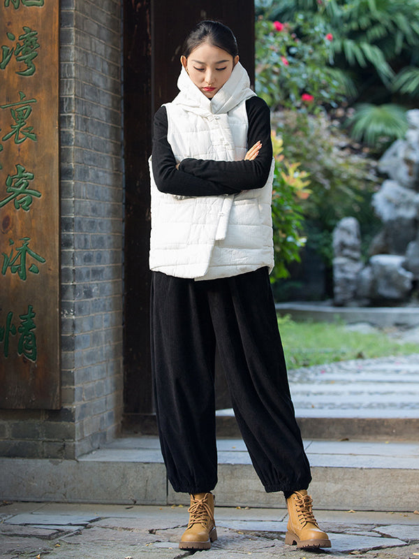 Well Tailored Pants with a Graceful Silhouette