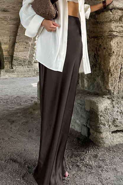 Gracefully Styled Garment for Any Occasion