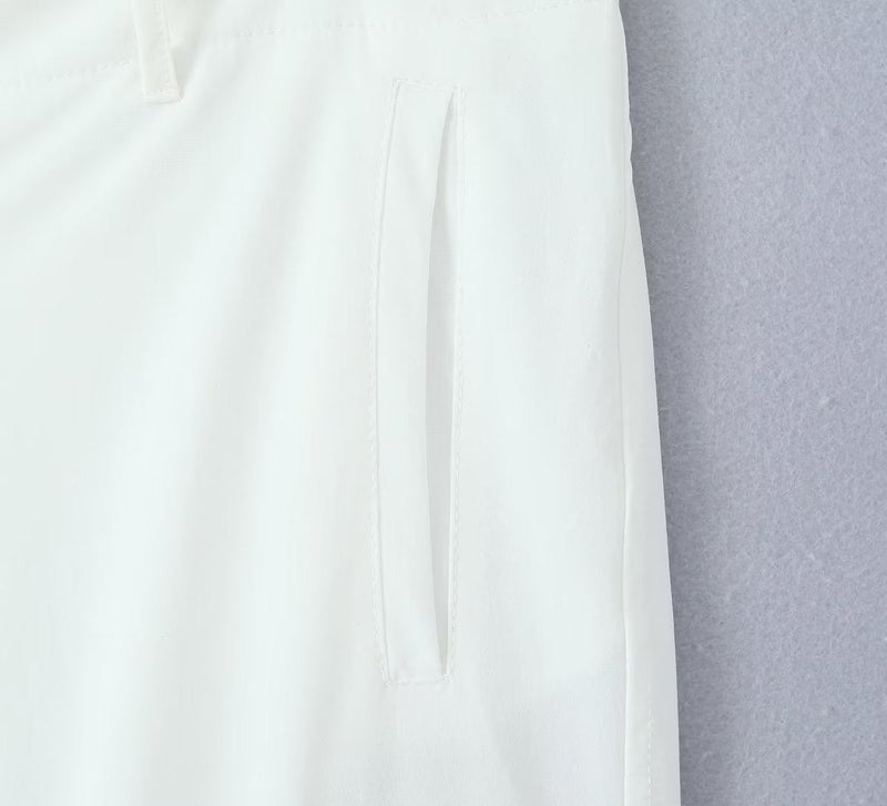 Beautifully Finished Pants in a Timeless Design