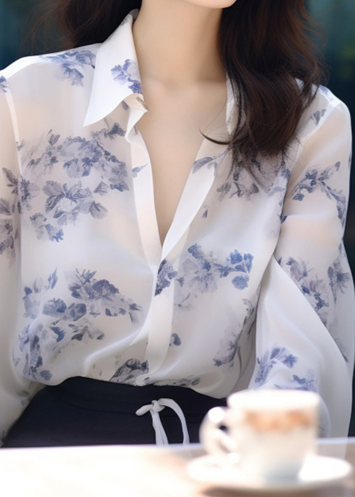Effortlessly Elegant Blouse with a Timeless Design