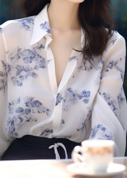 Effortlessly Elegant Blouse with a Timeless Design