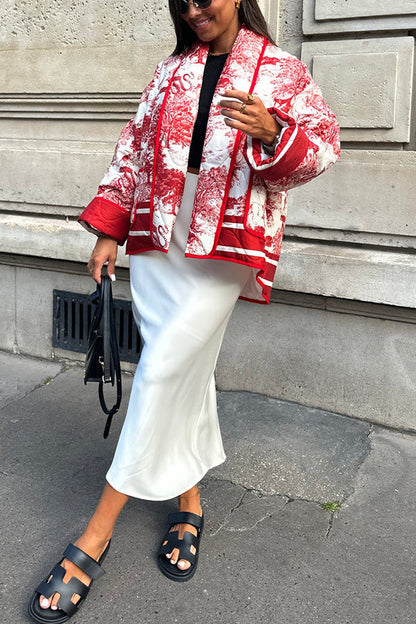 Effortlessly Elegant Jacket with a Timeless Design