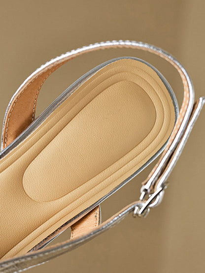 Well Tailored Sandals with a Graceful Silhouette