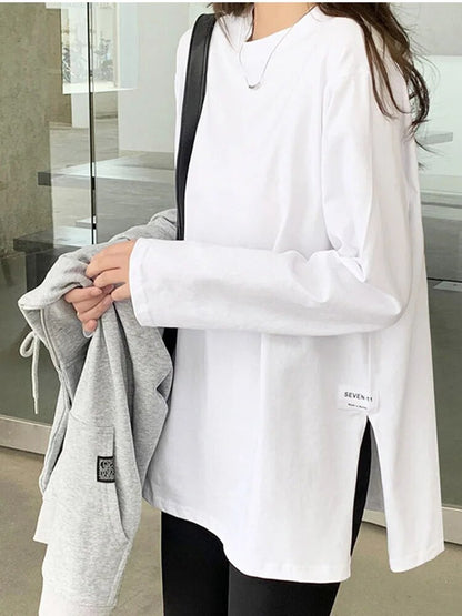 Well Tailored T-Shirt with a Graceful Silhouette