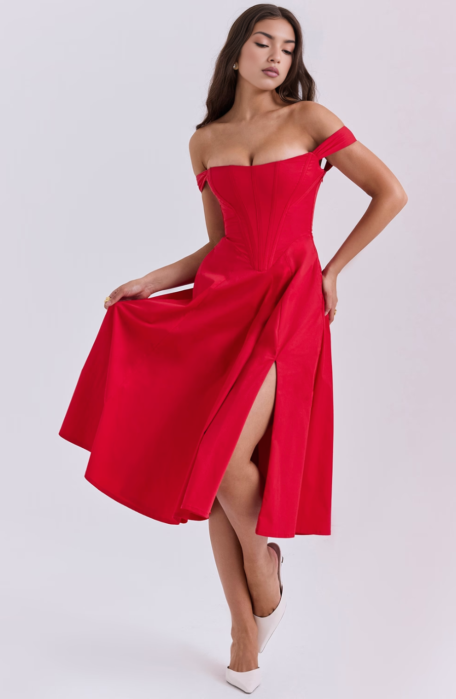 Gracefully Styled Dress for Any Occasion