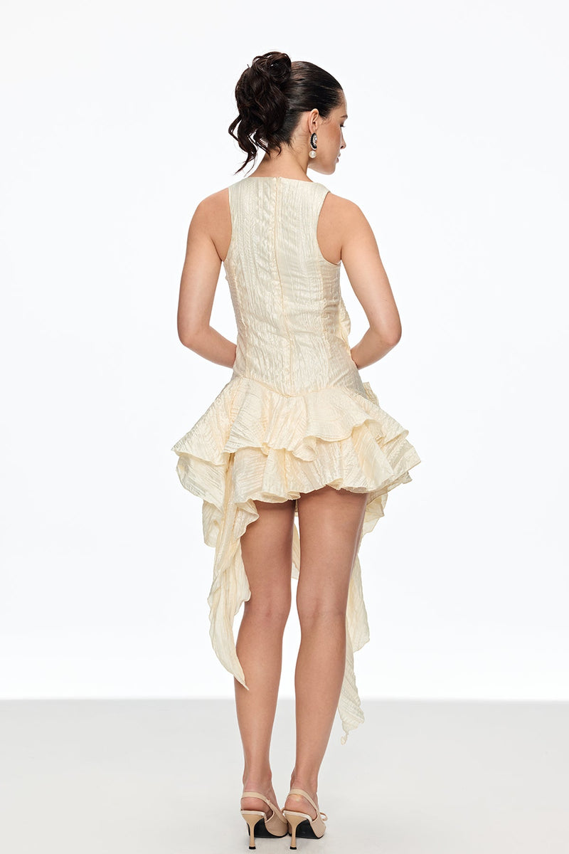 Beautifully Crafted Dress in a Classic Style