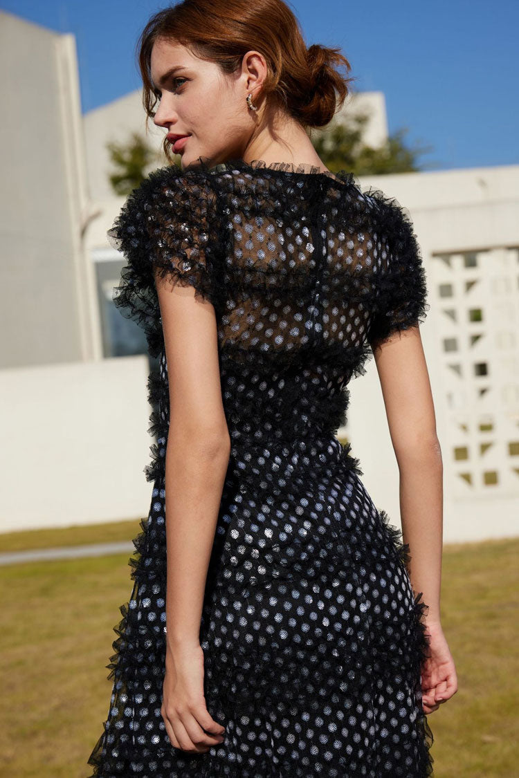 Beautifully Crafted Dress in a Classic Style
