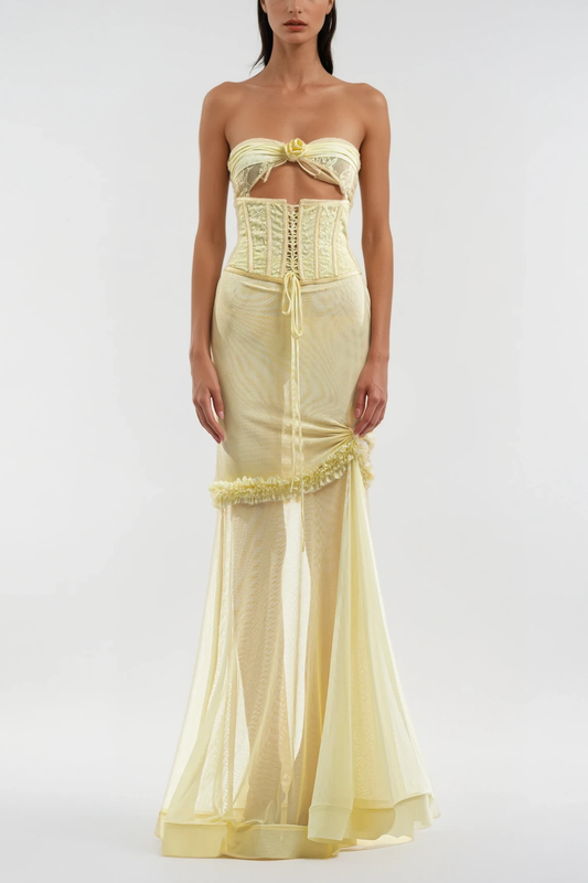 Beautifully Crafted Dress in a Classic Style